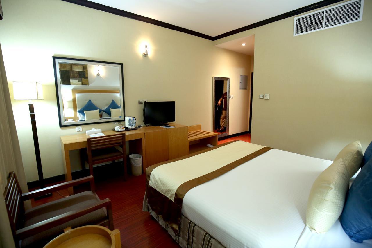 London Crown Hotel Dubai Dış mekan fotoğraf