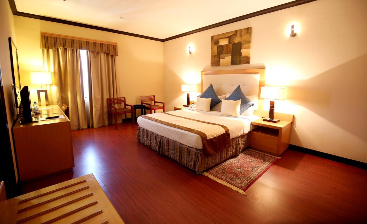 London Crown Hotel Dubai Dış mekan fotoğraf