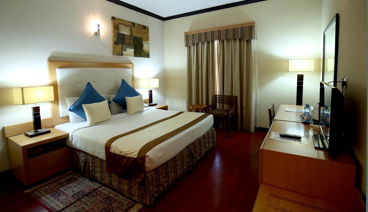 London Crown Hotel Dubai Dış mekan fotoğraf
