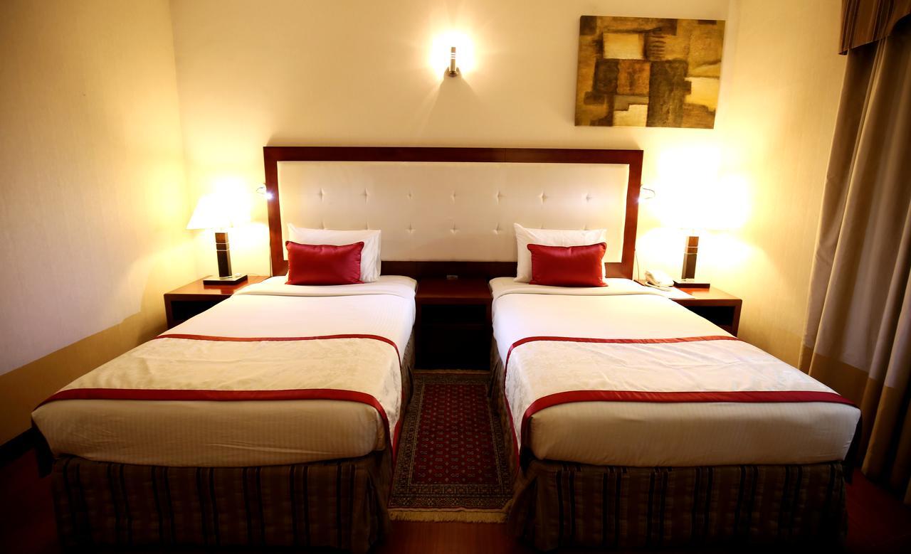 London Crown Hotel Dubai Dış mekan fotoğraf